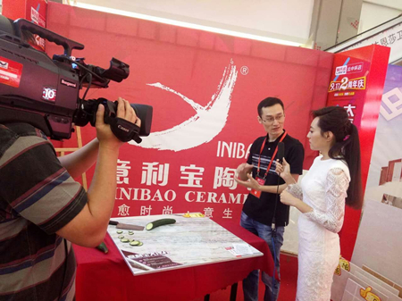 意利寶•斐格仿古事業(yè)部經(jīng)理畢江發(fā)表講話
